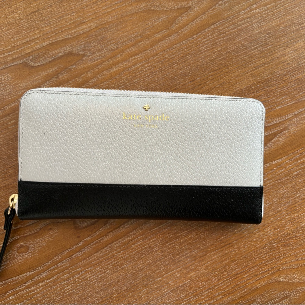 Kate Spade Gray and Black Wallet
